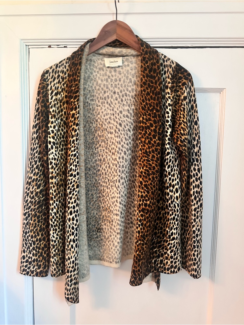 Neiman Marcus 100% Cashmere Leopard Print Open Front Cardigan Size M